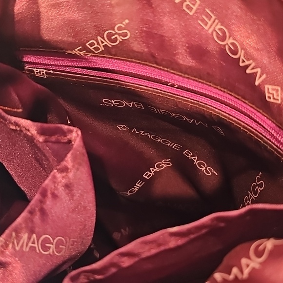 Maggie Bags Crossbody - Picture 5 of 11